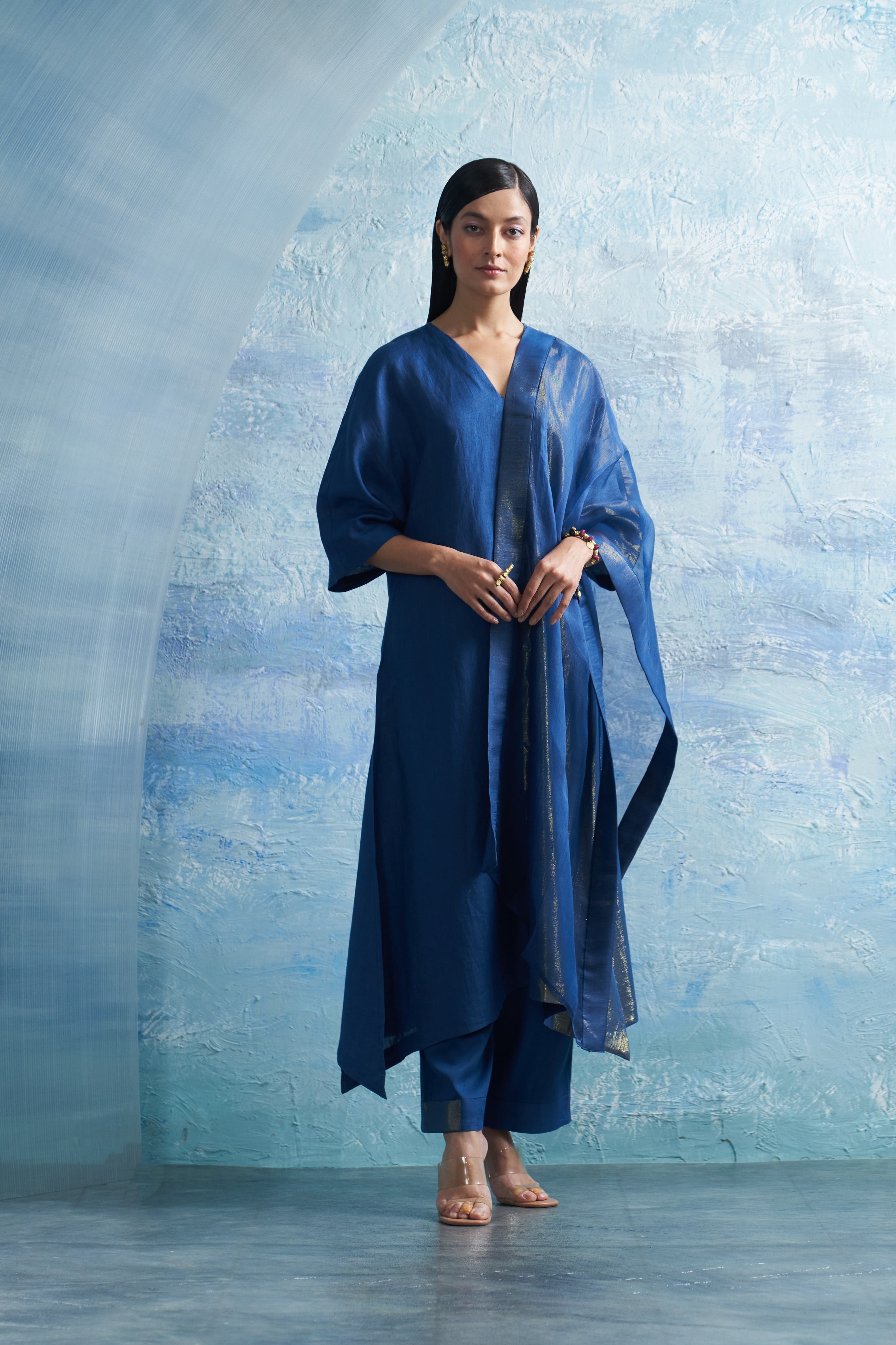 AURA ROYAL BLUE KURTA SET